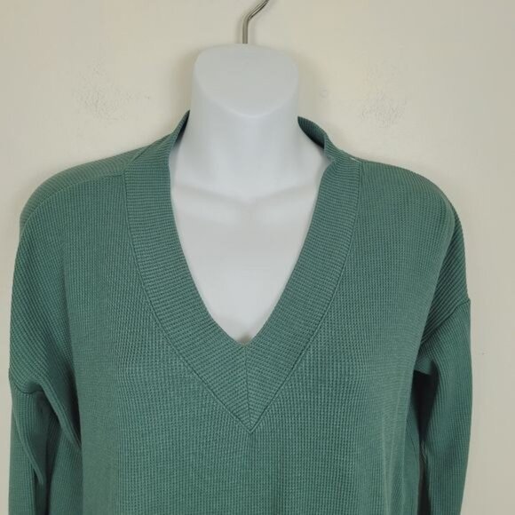J. Jill Top Women's  Waffle Knit Long Sleeve V-Neck Green Solid Cozy Casual P XS - Picture 3 of 6